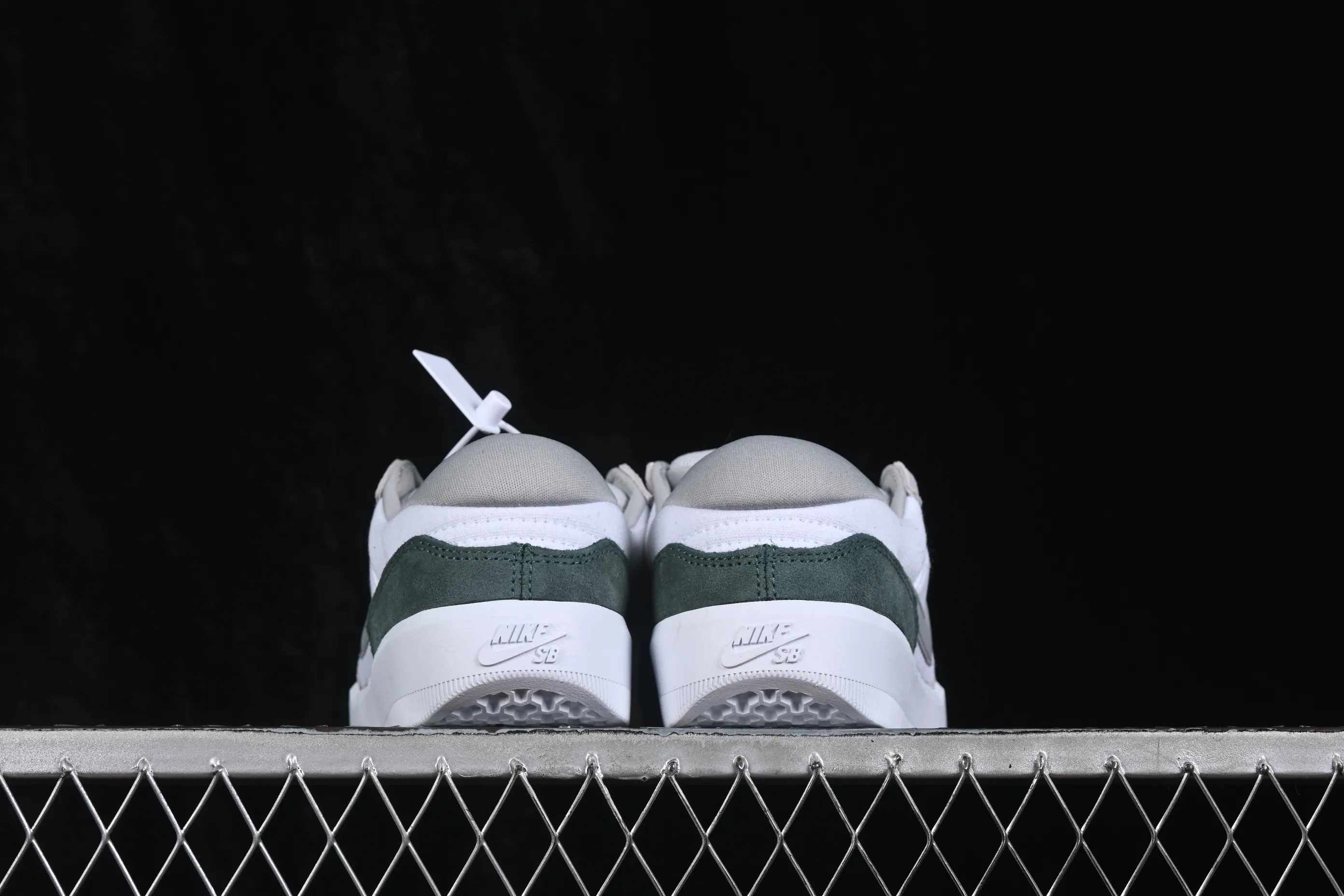 All categories Nk SB Dunk series Nk Force 58 simplified skateboard shoes Nike SB Force 58 Nike simplified retro skateboard shoes DV5477-105